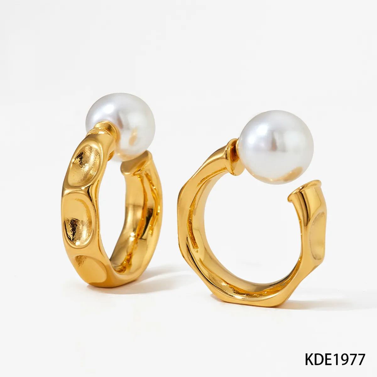 1 Pair Lady Simple Style Geometric Round Plating 304 Stainless Steel Artificial Pearls 16K Gold Plated White Gold Plated Gold Plated Ear Studs