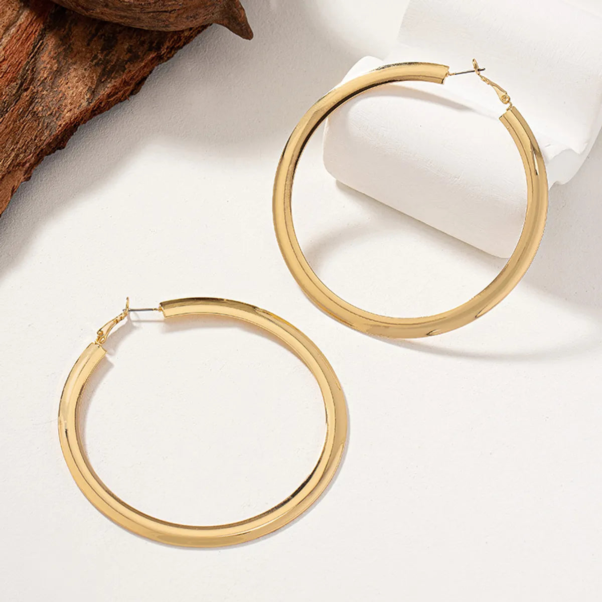 1 Pair Lady Streetwear Solid Color Plating Alloy 14k Gold Plated Hoop Earrings