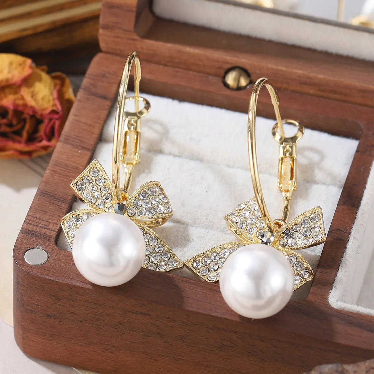 1 Pair Lady Vacation Streetwear Letter Bow Knot Inlay Copper Imitation Pearl Rhinestones Zircon 18K Gold Plated Drop Earrings