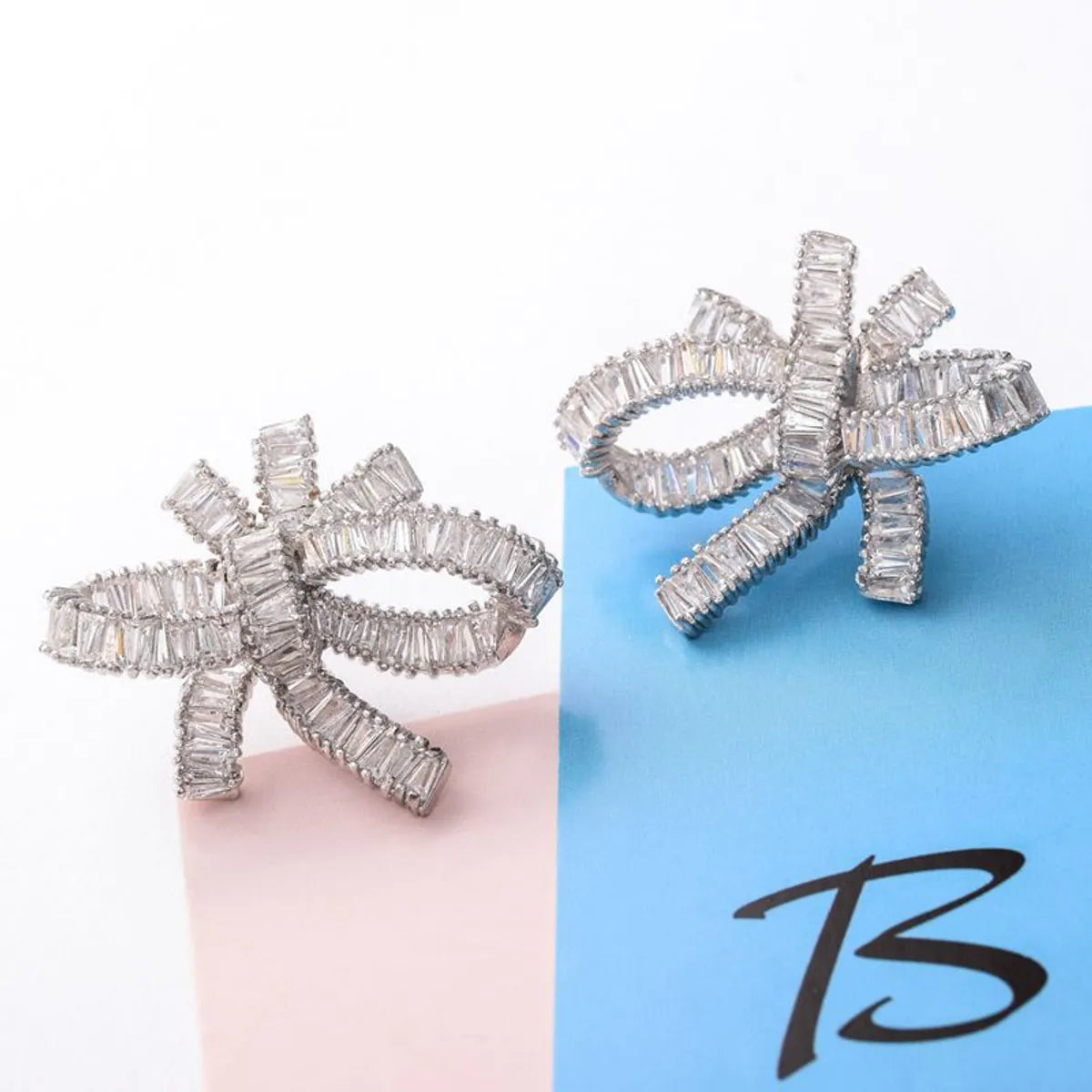 1 Pair Luxurious Bow Knot Plating Inlay Copper Zircon White Gold Plated Drop Earrings