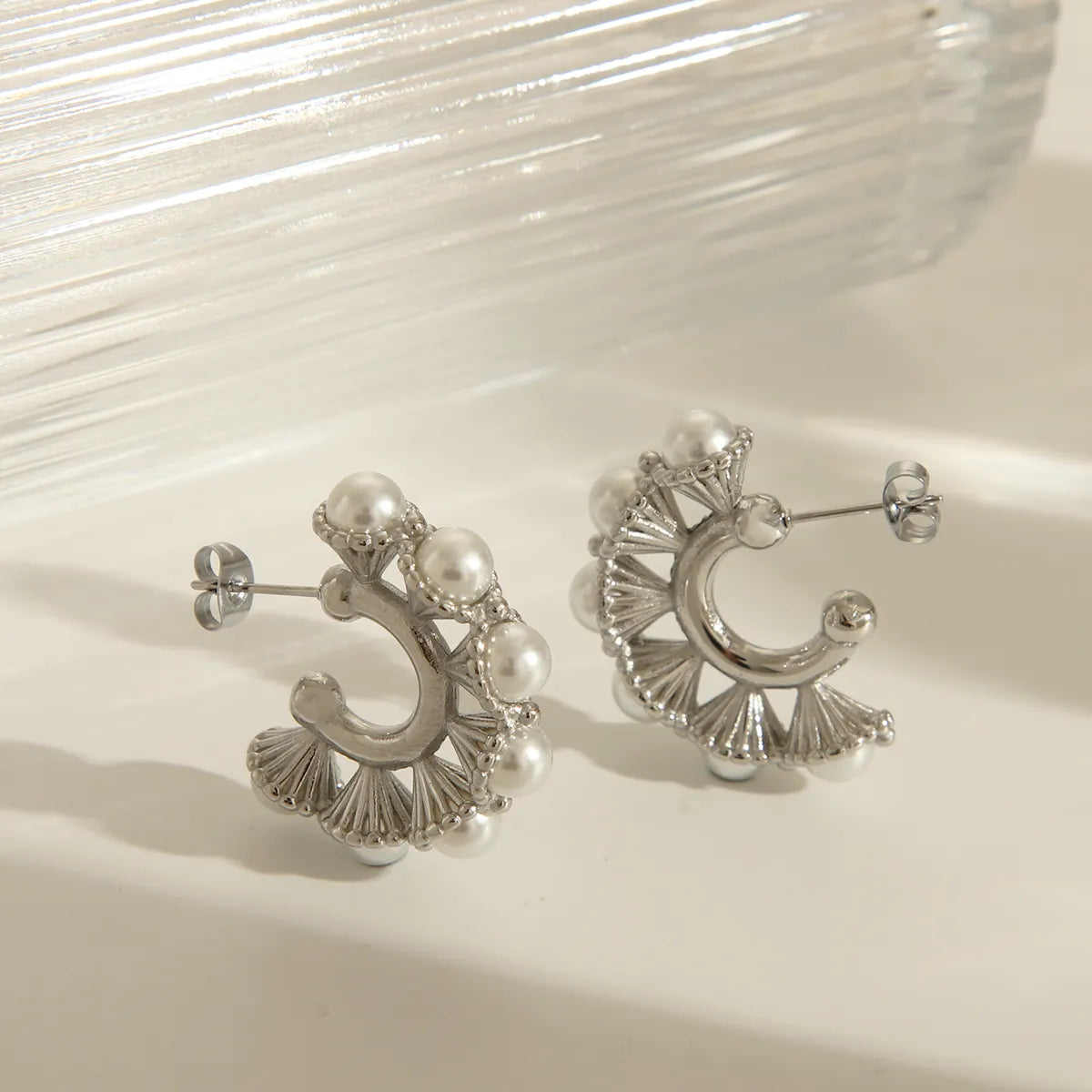 1 Pair Luxurious French Style Commute Geometric Plating 304 Stainless Steel Artificial Pearls 18K Gold Plated Earrings