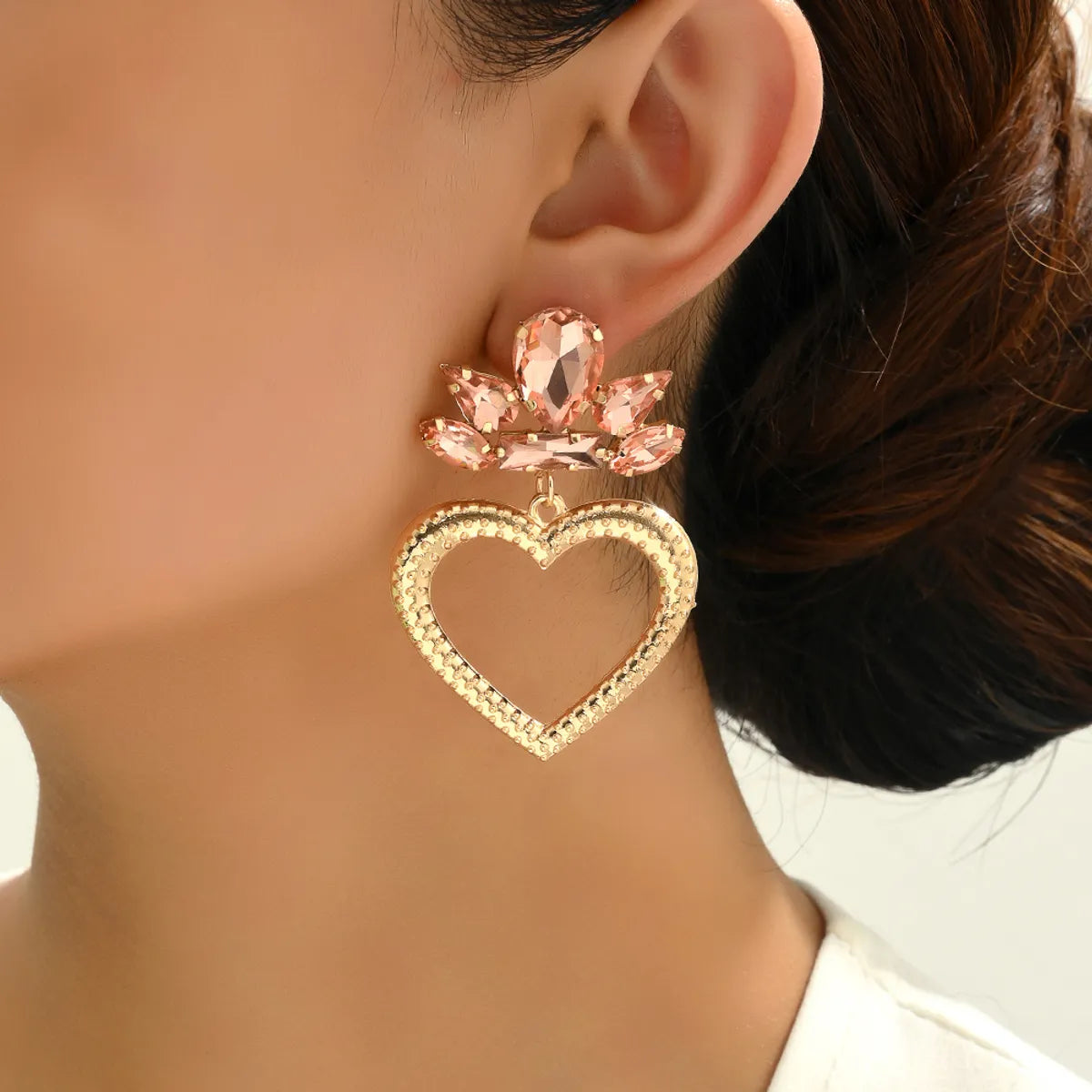 1 Pair Luxurious Heart Shape Inlay Zinc Alloy Rhinestones Dangling Earrings