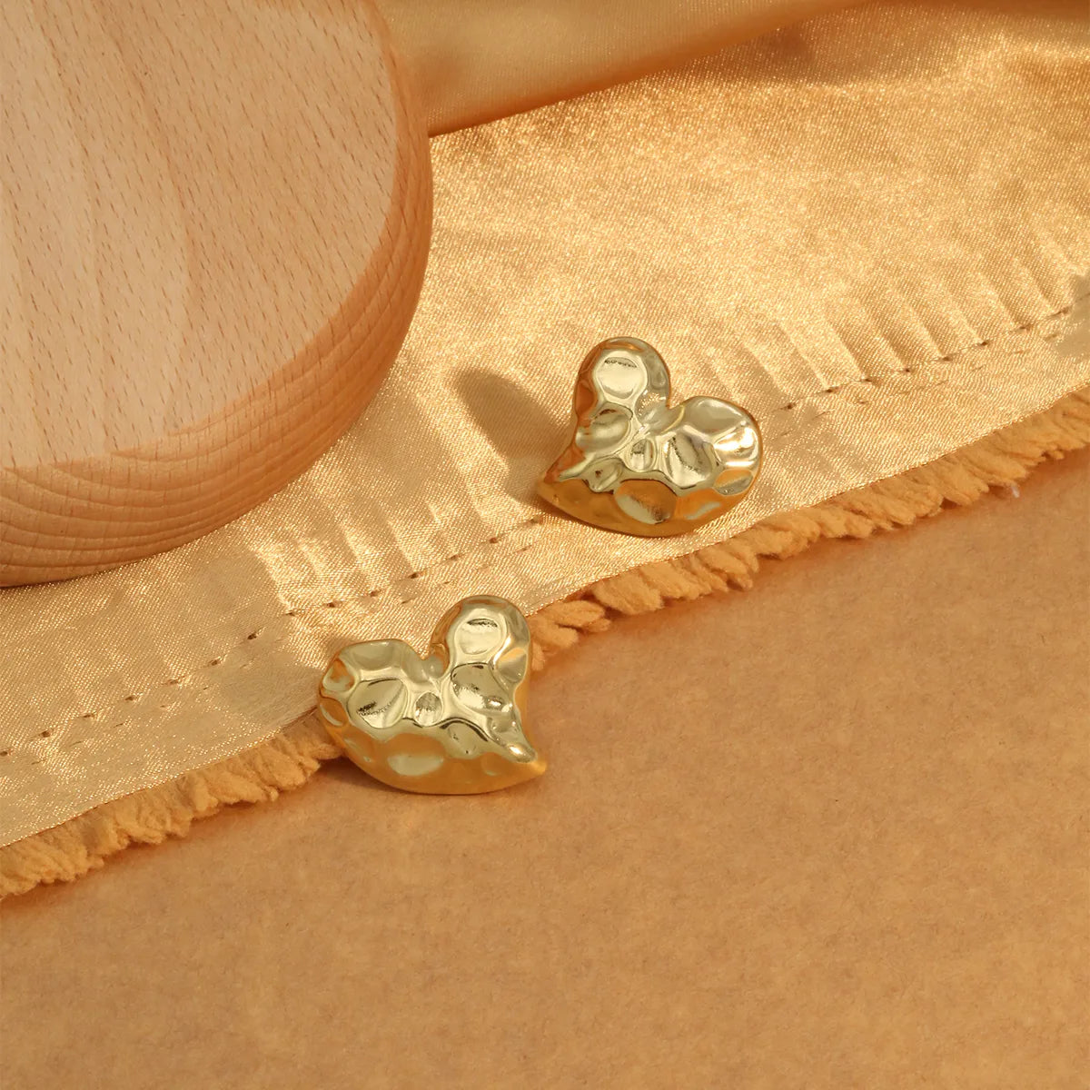 1 Pair Luxurious Romantic Commute Heart Shape Plating 304 Stainless Steel 18K Gold Plated Ear Studs