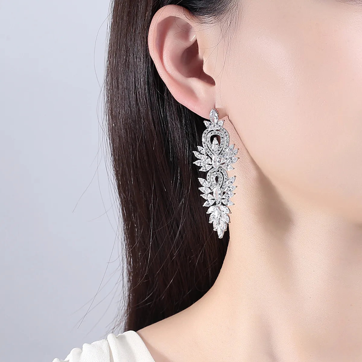 1 Pair Luxurious Wedding Bridal Geometric Inlay Brass Artificial Gemstones Zircon Drop Earrings