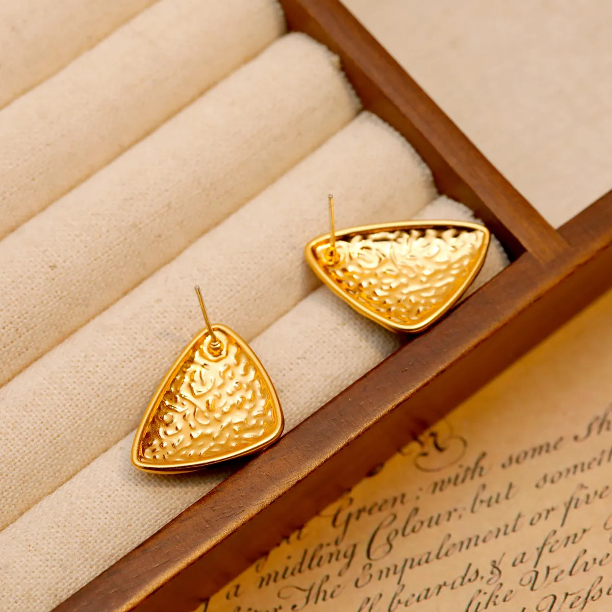 1 Pair Marine Style Simple Style Triangle Plating Copper 18K Gold Plated Ear Studs