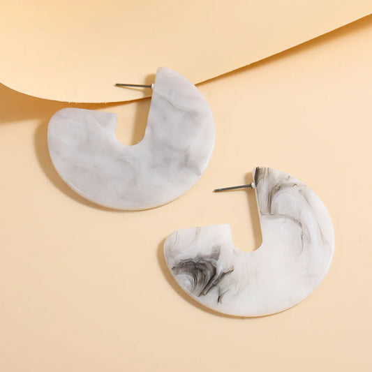 1 Pair Modern Style C Shape Arylic Earrings