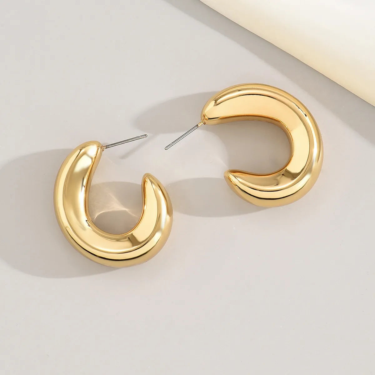 1 Pair Modern Style Classic Style C Shape Stripe Arylic Alloy Ear Studs