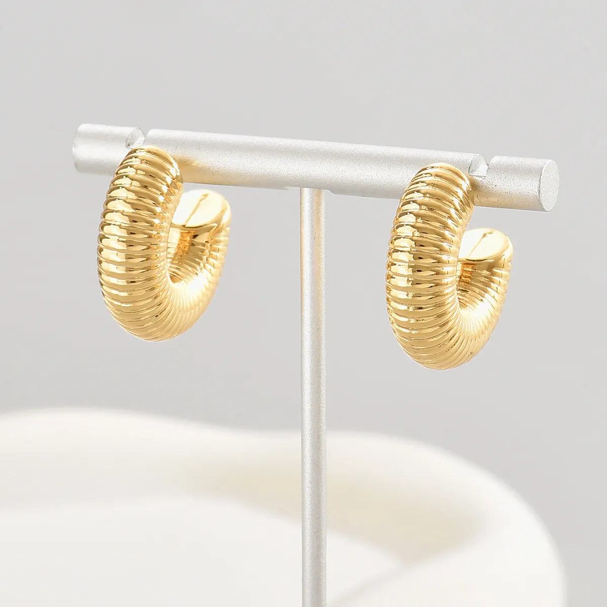 1 Pair Modern Style Classic Style C Shape Stripe Arylic Alloy Ear Studs