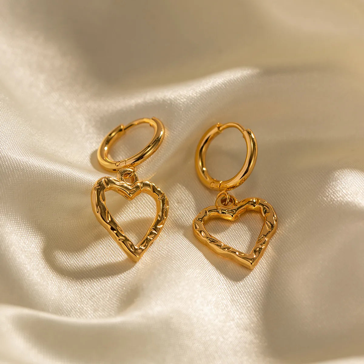 1 Pair Modern Style Heart Shape Stainless Steel Plating 18k Gold Plated Drop Earrings