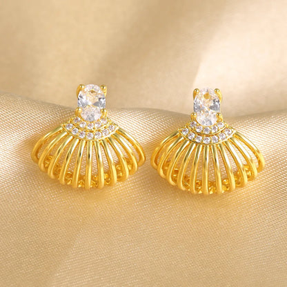 1 Pair Modern Style Shiny C Shape Lines Shell Plating Hollow Out Inlay Copper Zircon 18K Gold Plated Ear Studs