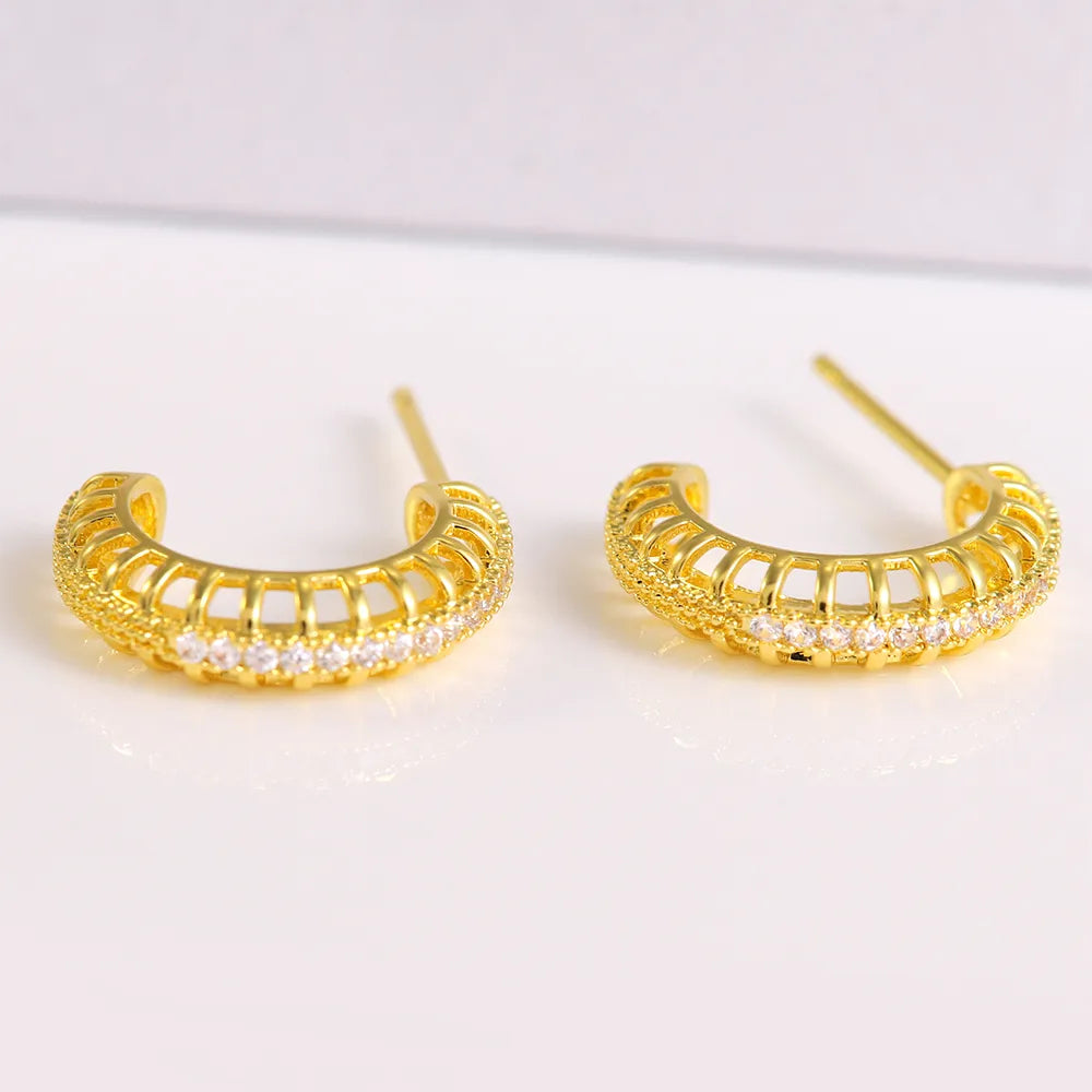 1 Pair Modern Style Shiny C Shape Lines Shell Plating Hollow Out Inlay Copper Zircon 18K Gold Plated Ear Studs