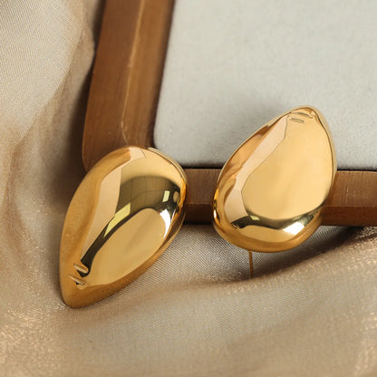 1 Pair Modern Style Simple Style Artistic Solid Color Mask Plating Titanium Steel 18k Gold Plated Ear Studs