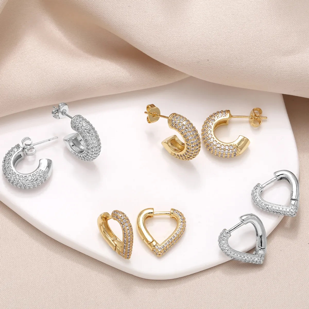 1 Pair Modern Style Simple Style C Shape Heart Shape Plating Inlay Copper Zircon 18K Gold Plated Earrings Ear Studs