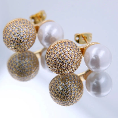 1 Pair Modern Style Simple Style Classic Style Round Inlay Copper Artificial Pearls Zircon 18K Gold Plated Ear Studs