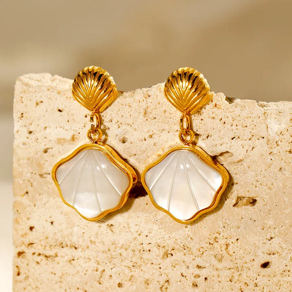 1 Pair Modern Style Simple Style Classic Style Shell Plating Inlay 304 Stainless Steel White Shell 18K Gold Plated Drop Earrings