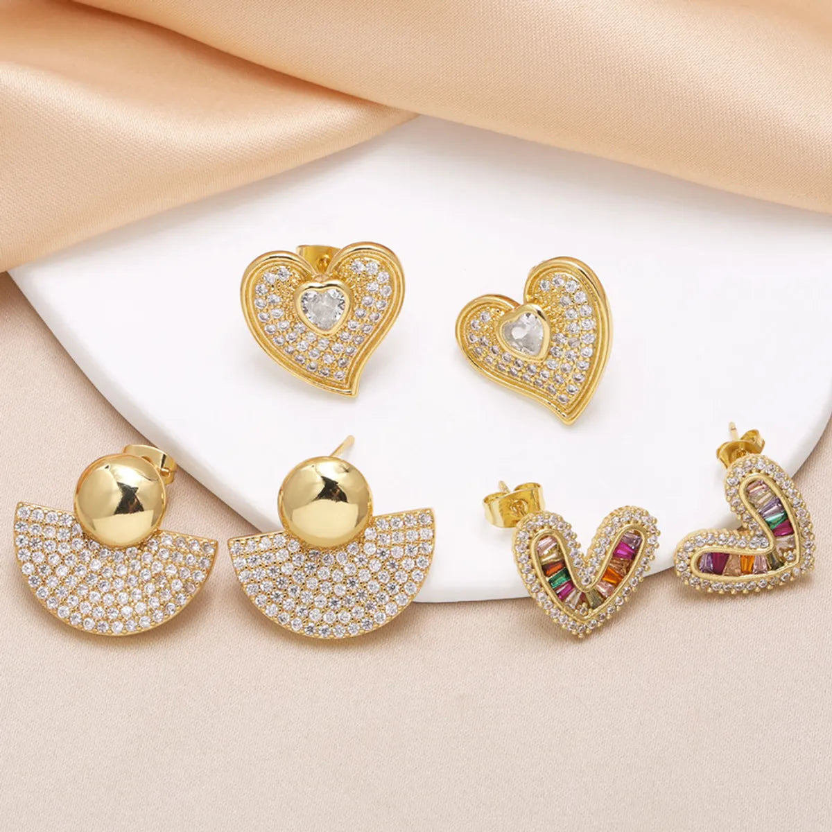 1 Pair Modern Style Simple Style Sector Heart Shape Inlay Copper Zircon 18K Gold Plated Ear Studs