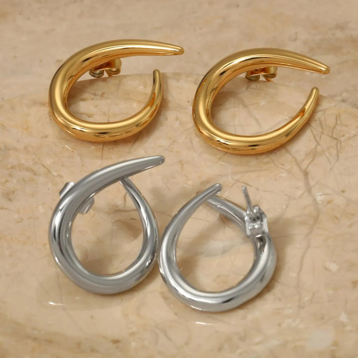 1 Pair Modern Style Simple Style Solid Color 316 Stainless Steel  16K Gold Plated White Gold Plated Gold Plated Ear Studs