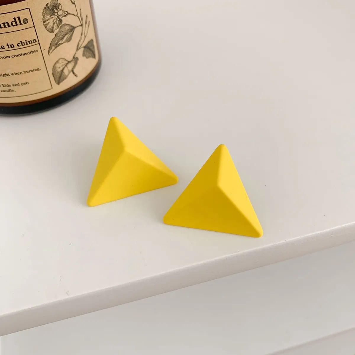 1 Pair Modern Style Sweet Triangle Arylic Ear Studs