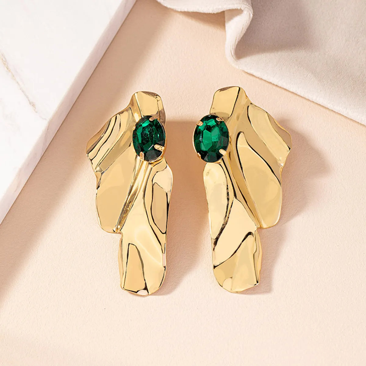 1 Pair Nordic Style Retro Exaggerated Irregular Geometric Plating Alloy Gem Gold Plated Ear Studs