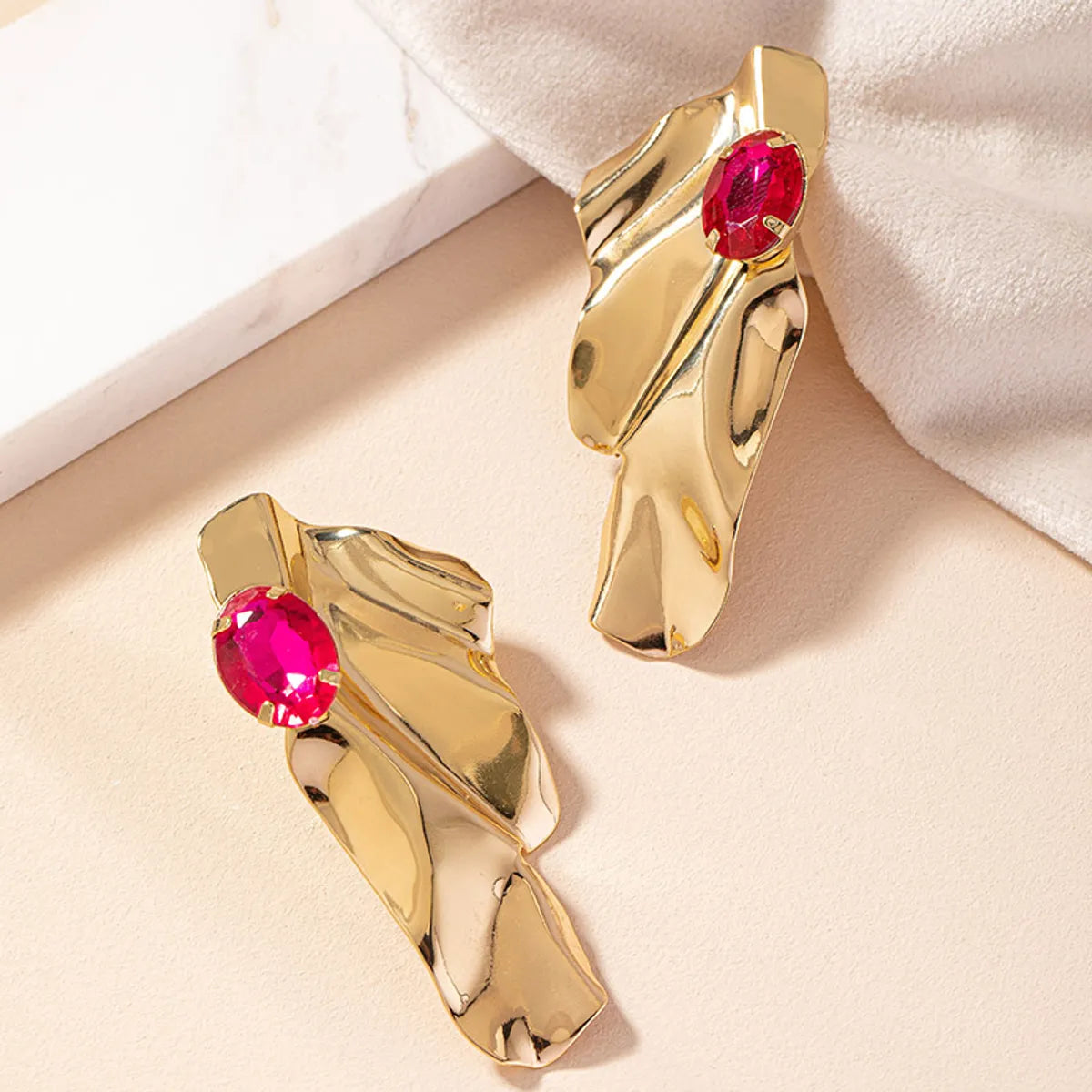 1 Pair Nordic Style Retro Exaggerated Irregular Geometric Plating Alloy Gem Gold Plated Ear Studs