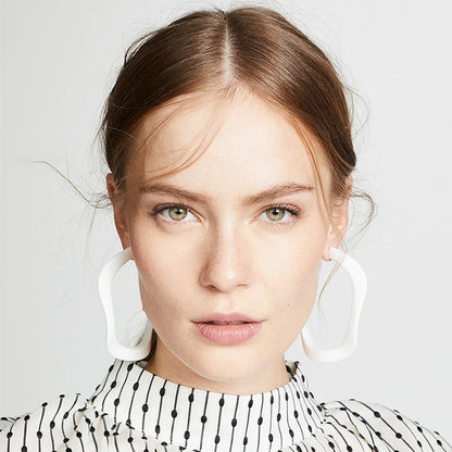 1 Pair Novelty C Shape Arylic Hoop Earrings