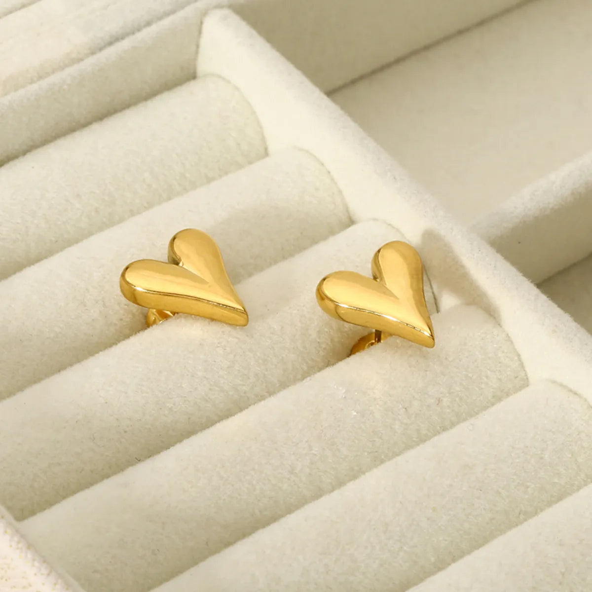 1 Pair Novelty Commute Heart Shape Plating Stainless Steel 18k Gold Plated Ear Studs