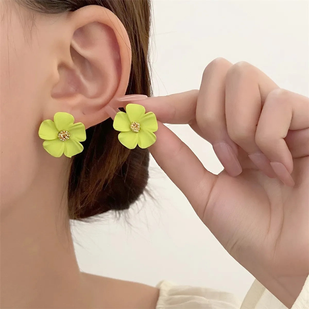 1 Pair Pastoral Flower Arylic Alloy 14k Gold Plated Women'S Ear Studs