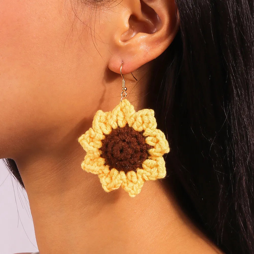 1 Pair Pastoral Flower Patchwork Knit Zinc Alloy Drop Earrings