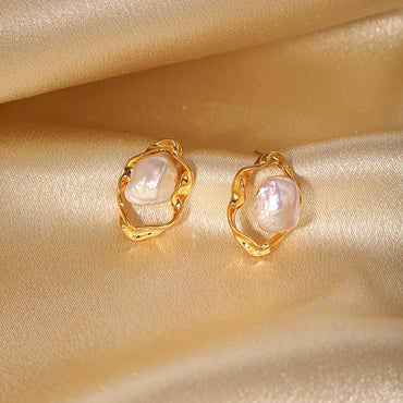 1 Pair Retro Baroque Style Irregular Plating Inlay Freshwater Pearl Copper Zircon 18k Gold Plated Earrings