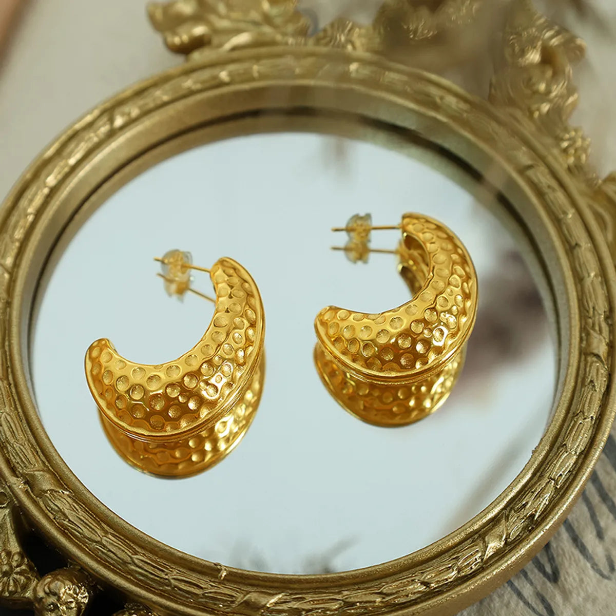 1 Pair Retro C Shape Plating Titanium Steel 18k Gold Plated Ear Studs