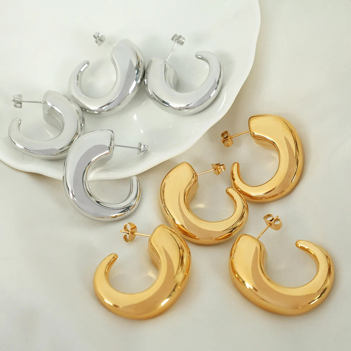 1 Pair Retro C Shape Plating Titanium Steel 18k Gold Plated Ear Studs