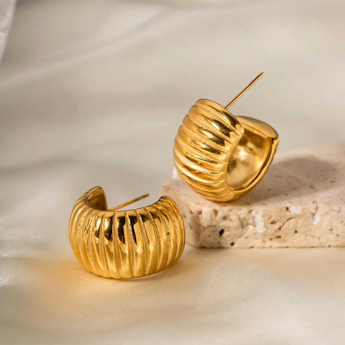 1 Pair Retro C Shape Plating Stainless Steel 18k Gold Plated Ear Studs