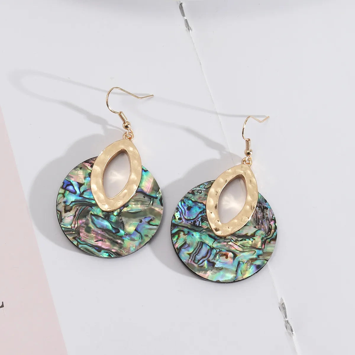 1 Pair Retro Color Block Water Droplets Pu Leather Alloy Shell Hollow Out Women's Drop Earrings