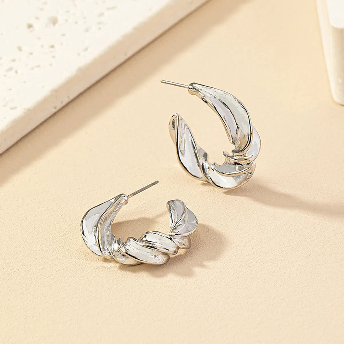 1 Pair Retro Commute C Shape Plating Alloy Ear Studs