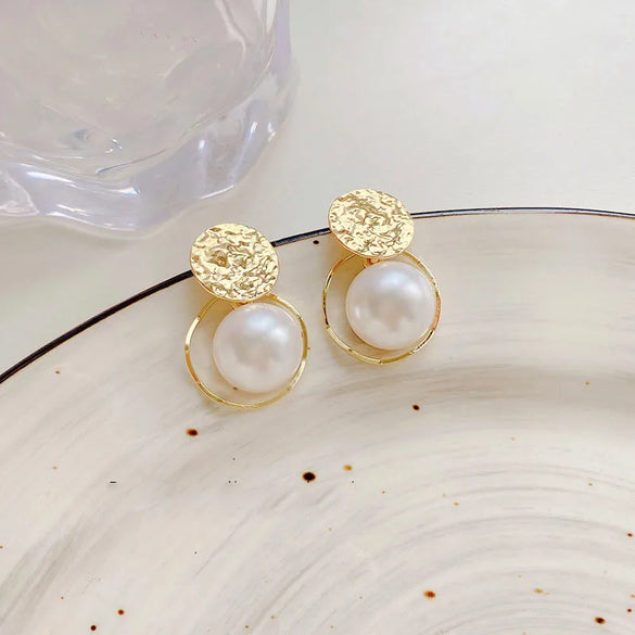 1 Pair Retro Commute Solid Color Inlay Alloy Artificial Pearls Drop Earrings