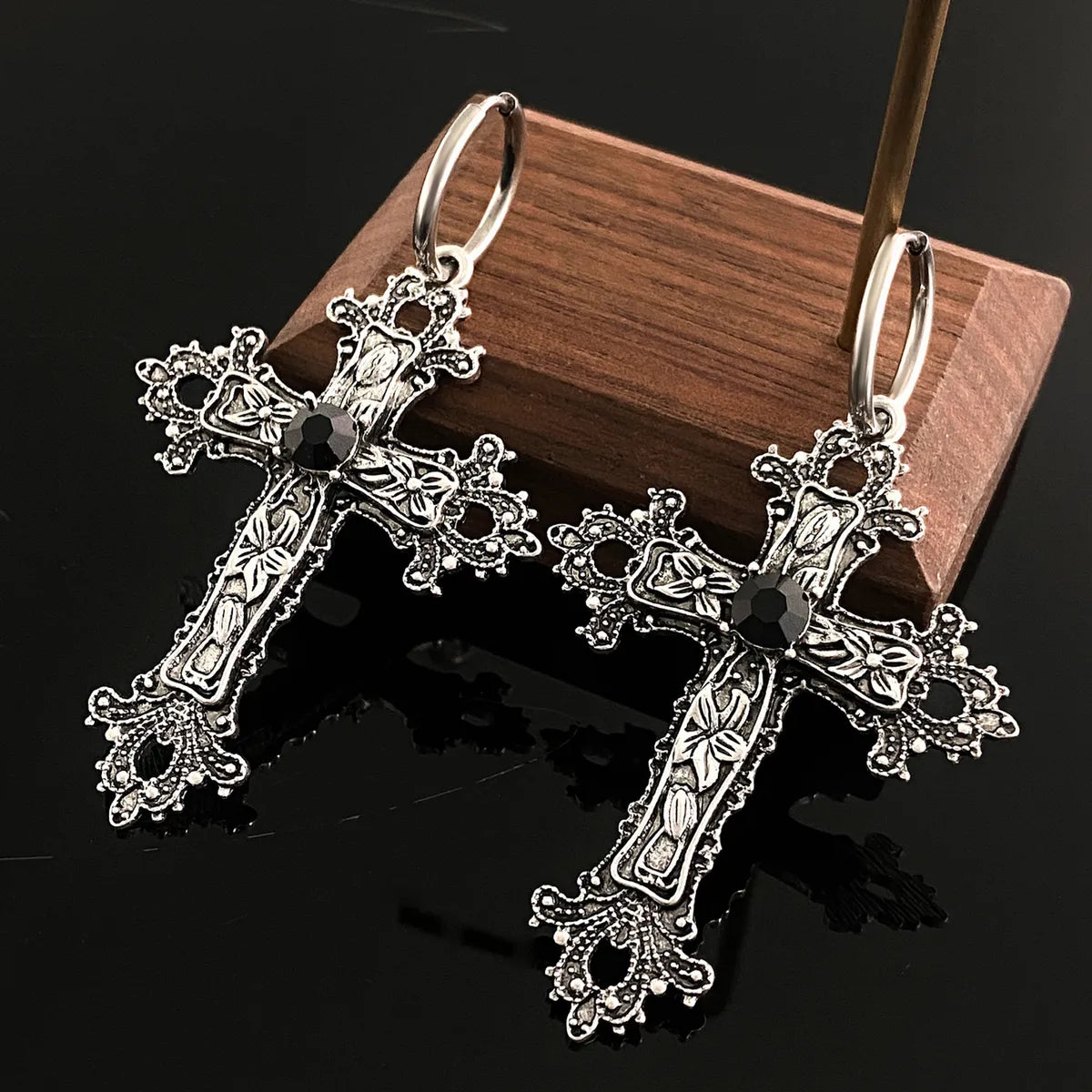 1 Pair Retro Cross Plating Inlay Alloy Rhinestones Drop Earrings