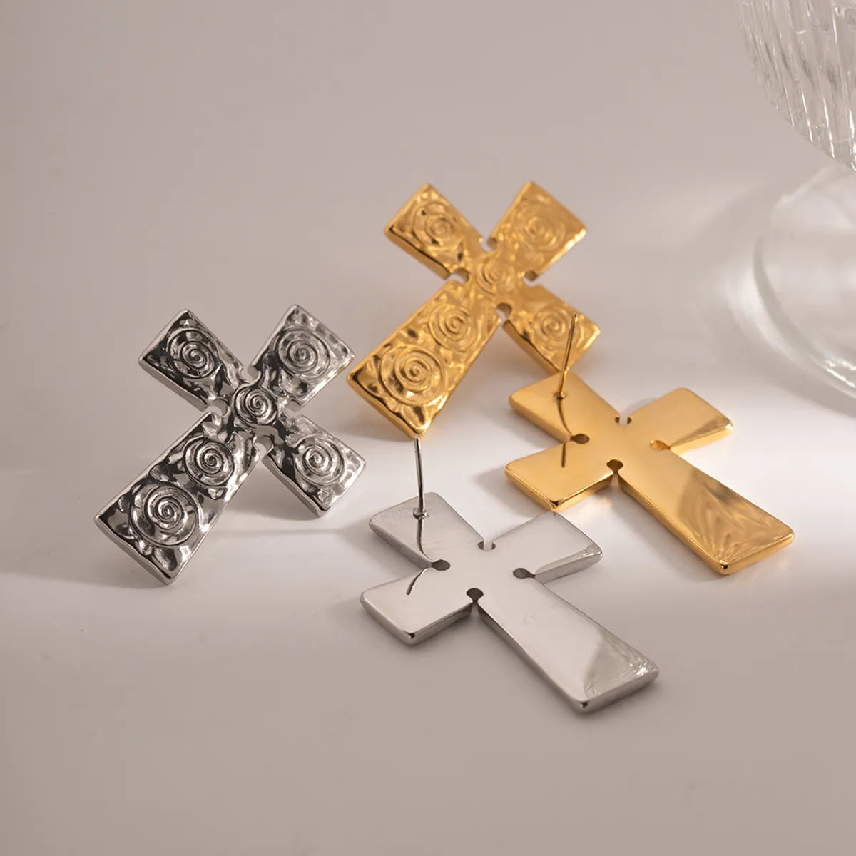 1 Pair Retro Cross Plating Stainless Steel 18k Gold Plated Ear Studs