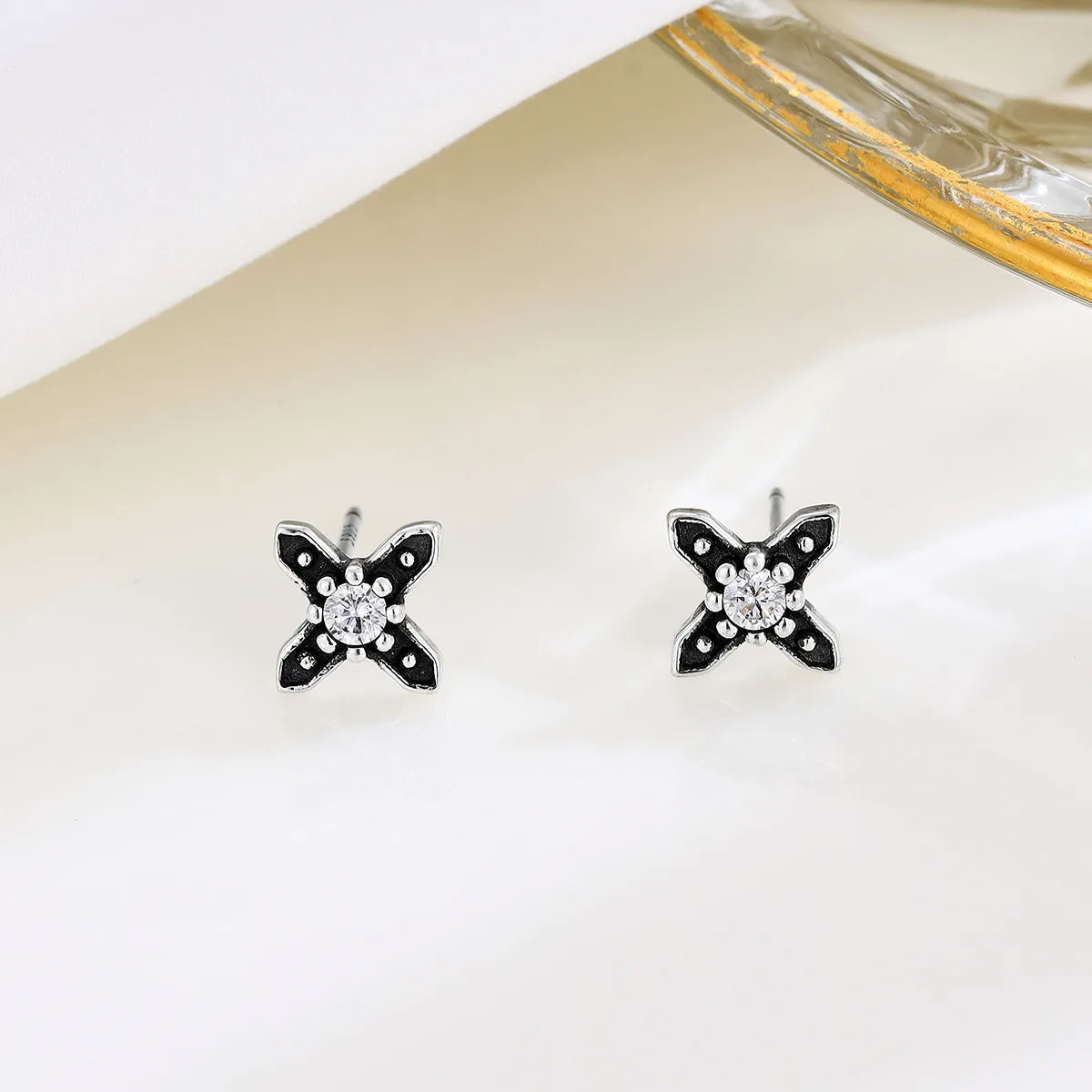 1 Pair Retro Cross Sterling Silver Ear Studs