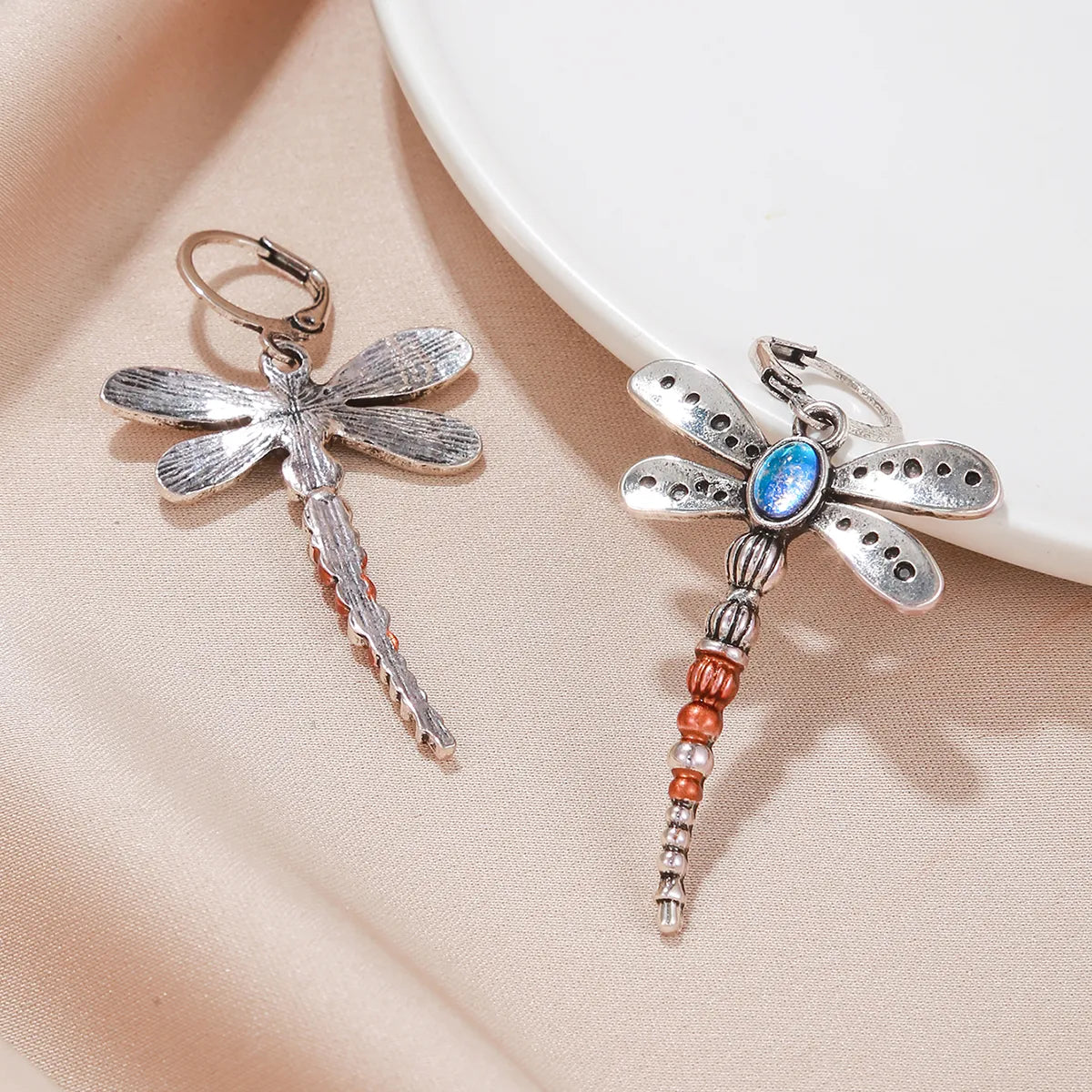 1 Pair Retro Dragonfly Plating Inlay Zinc Alloy Artificial Gemstones Silver Plated Drop Earrings