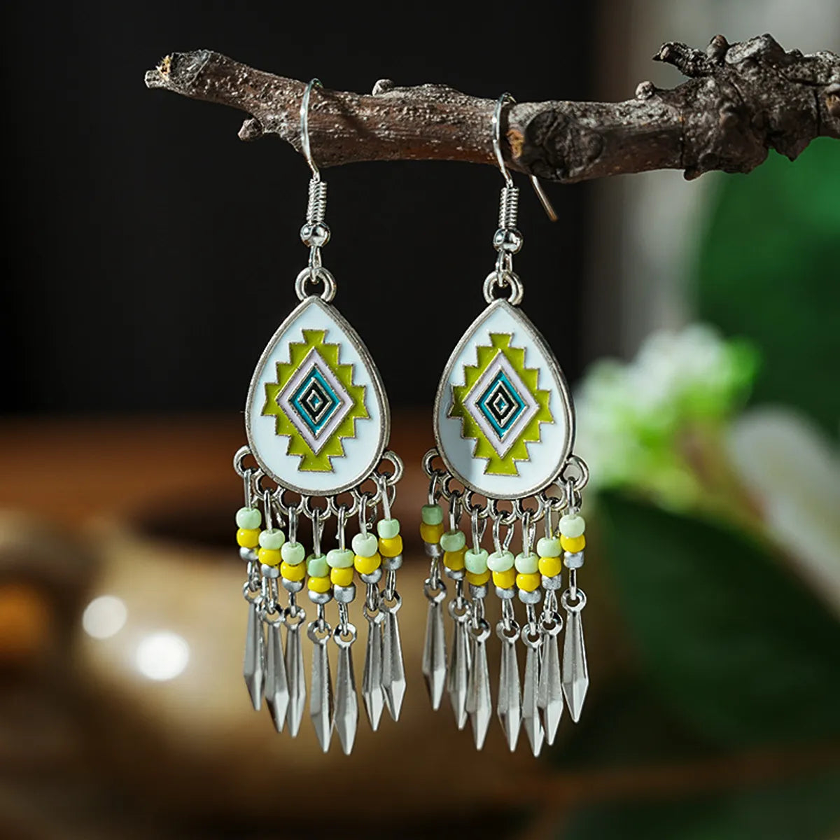 1 Pair Retro Ethnic Style Round Tassel Beaded Enamel Plating Alloy Drop Earrings