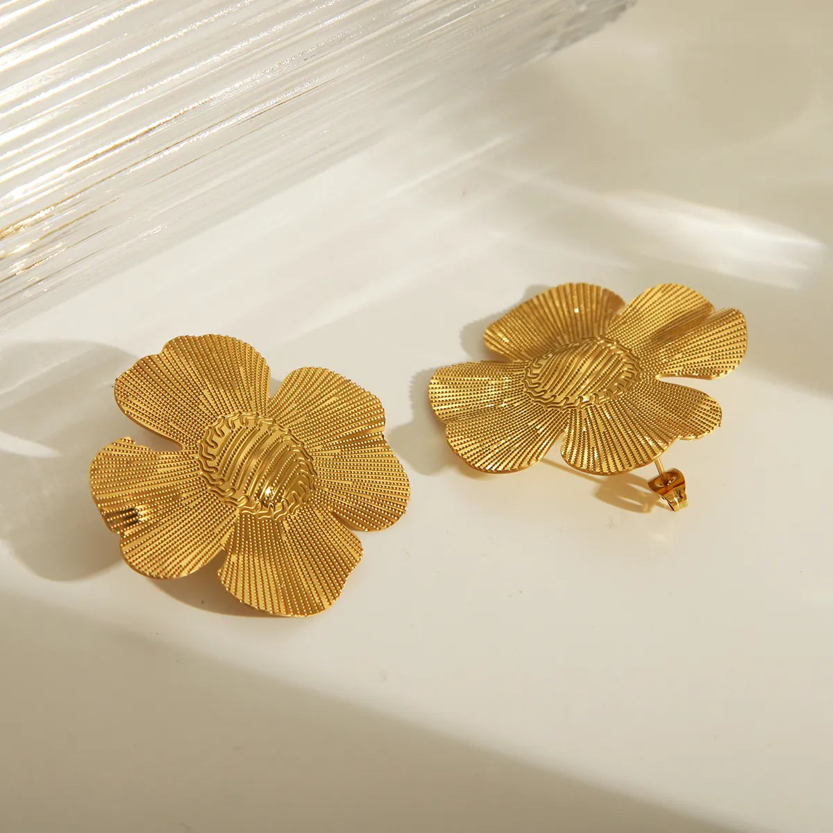 1 Pair Retro Exaggerated Flower Butterfly Plating 304 Stainless Steel 18K Gold Plated Drop Earrings