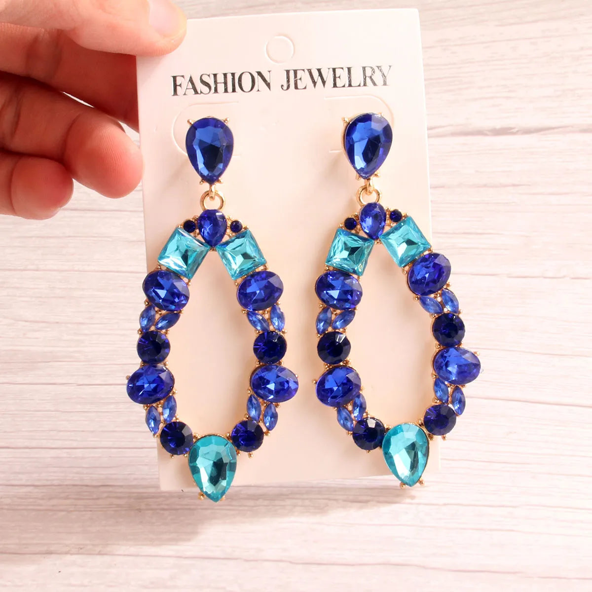 1 Pair Retro Exaggerated Round Hollow Out Inlay Alloy Crystal Rhinestones Drop Earrings