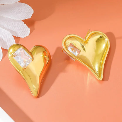 1 Pair Retro Exaggerated Shiny Heart Shape Plating Copper Zircon Gold Plated Ear Studs