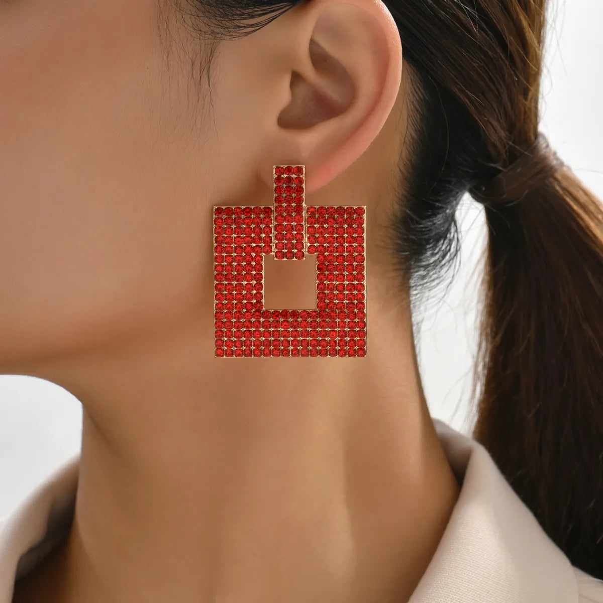 1 Pair Retro Exaggerated Square Plating Hollow Out Inlay Zinc Alloy Rhinestones Dangling Earrings