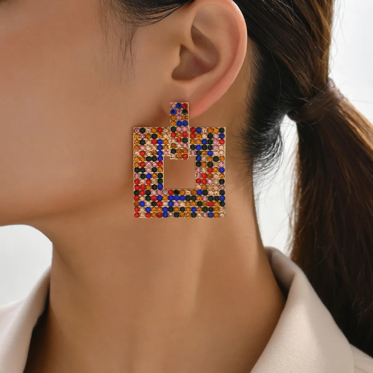 1 Pair Retro Exaggerated Square Plating Hollow Out Inlay Zinc Alloy Rhinestones Dangling Earrings