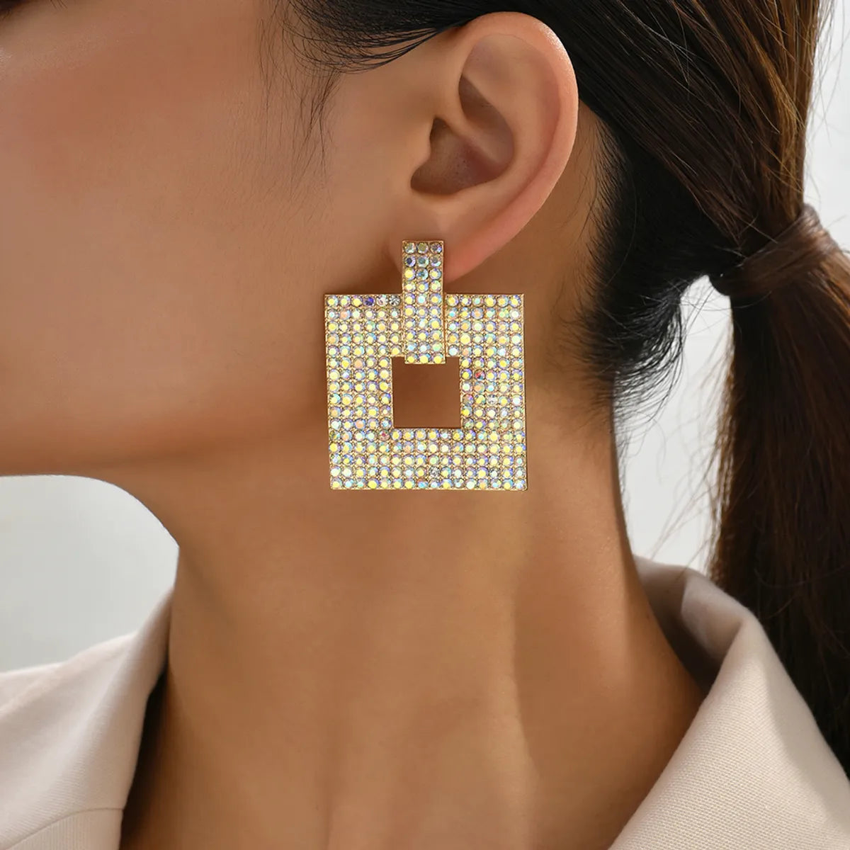 1 Pair Retro Exaggerated Square Plating Hollow Out Inlay Zinc Alloy Rhinestones Dangling Earrings