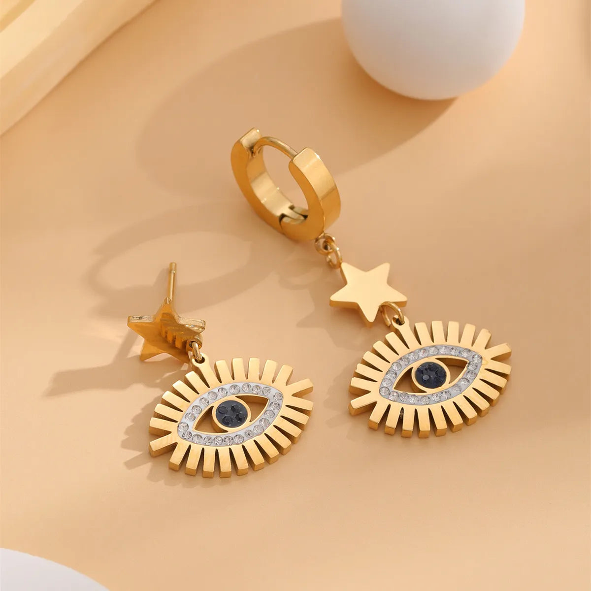 1 Pair Retro Eye Plating Inlay Stainless Steel Rhinestones Gold Plated Drop Earrings