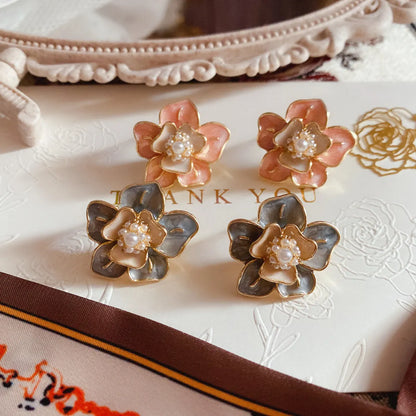 1 Pair Retro Flower Alloy Enamel Artificial Pearls Women's Ear Studs