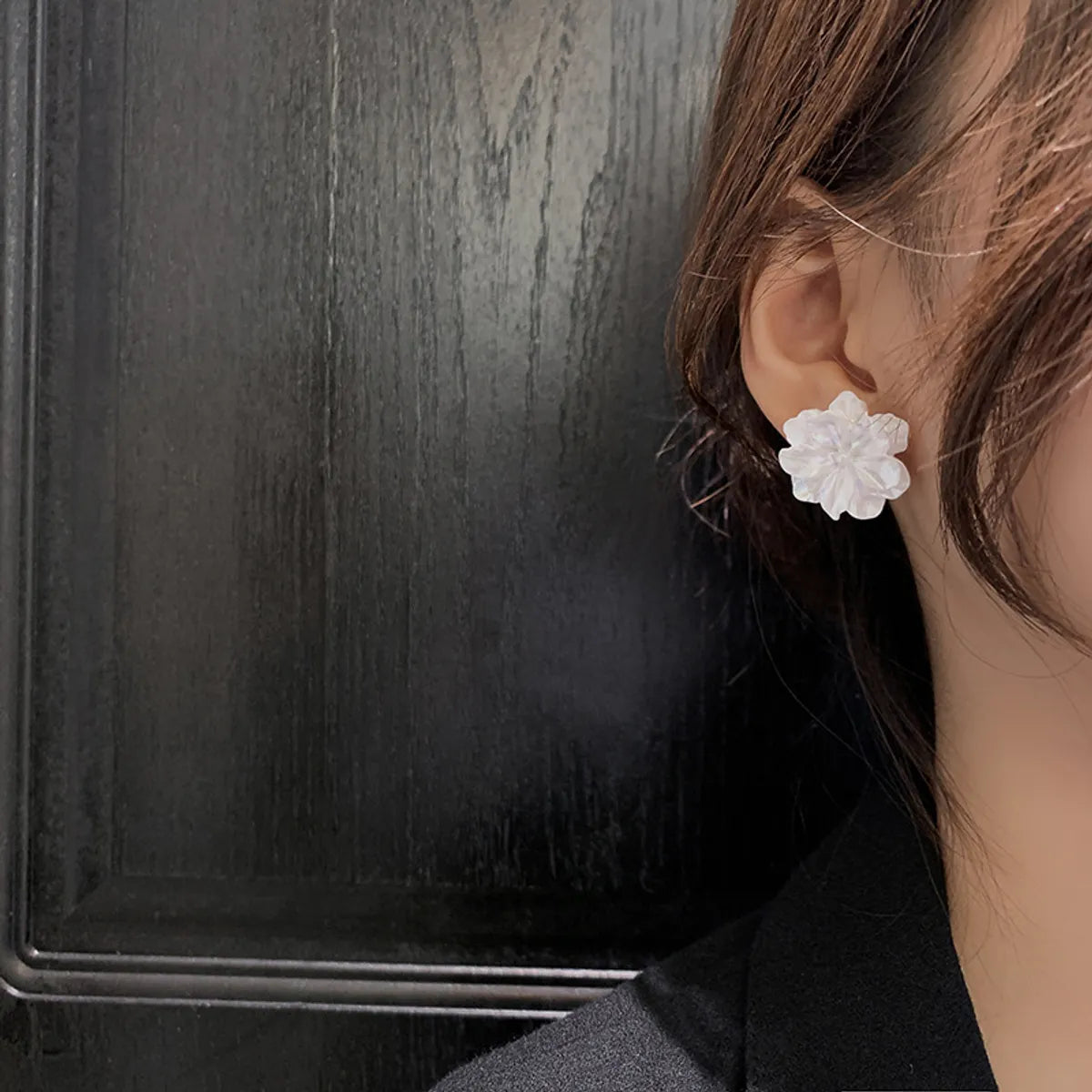 1 Pair Retro Flower Arylic Alloy Ear Studs