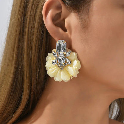 1 Pair Retro Flower Cloth Inlay Rhinestones Women'S Ear Studs